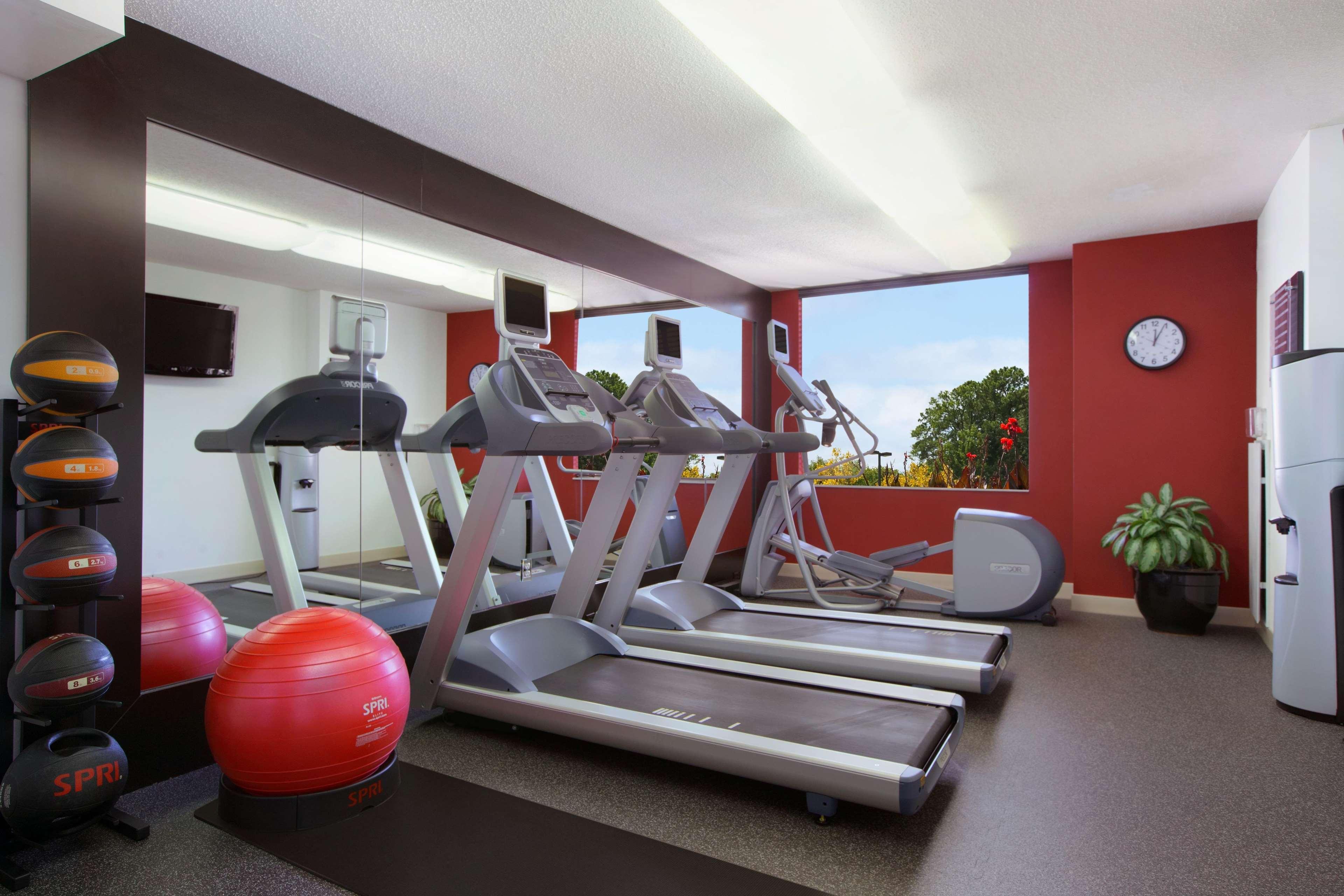 Homewood Suites By Hilton Falls Church Merrifield Exteriör bild
