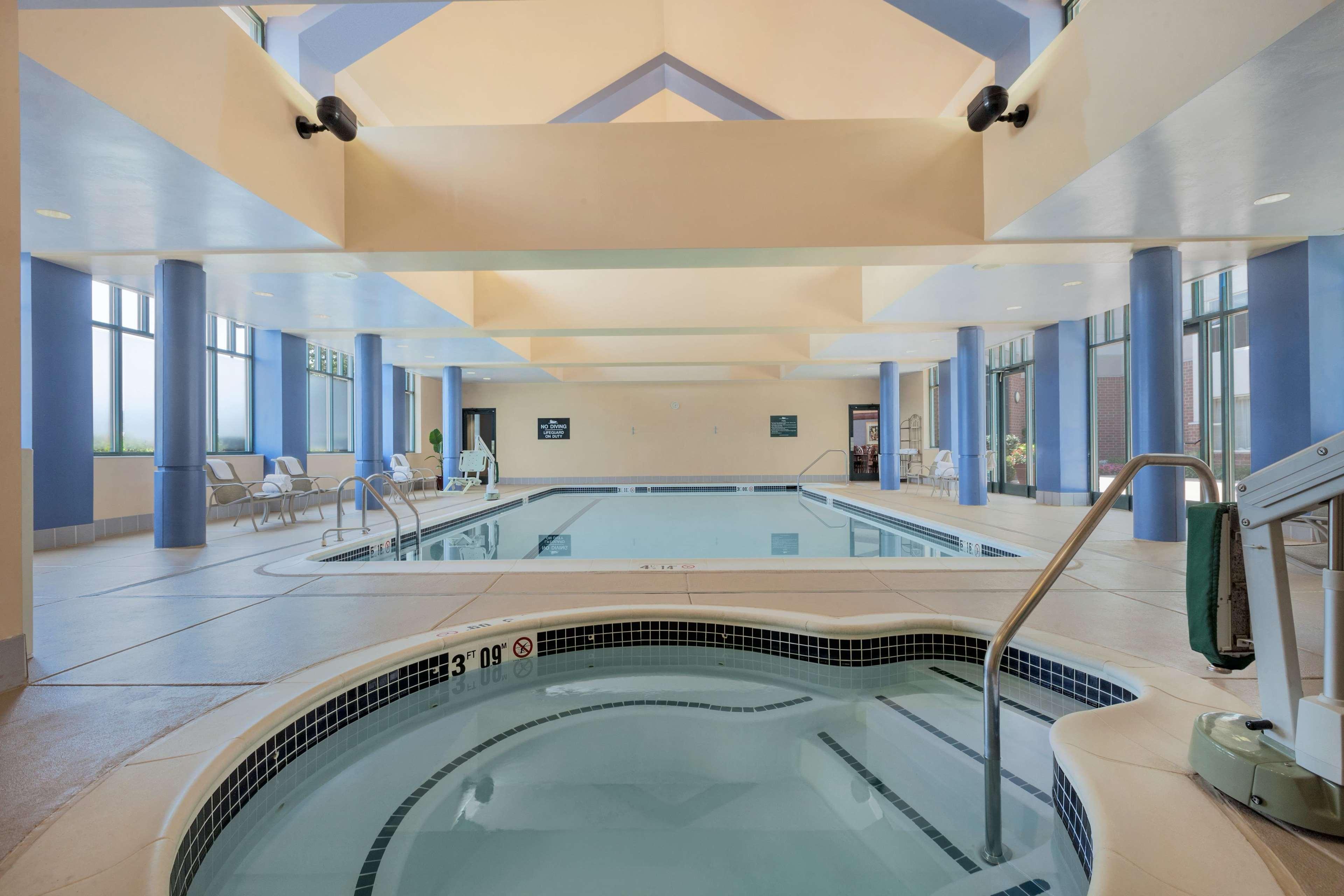Homewood Suites By Hilton Falls Church Merrifield Exteriör bild